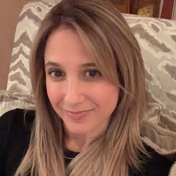 Meet your Posher, Alex - Picture 3 of 5